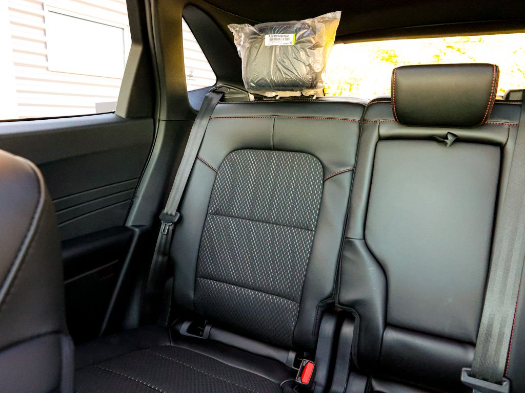 2025 Ford Escape ST-Line Select photo 27
