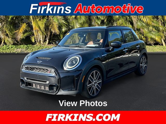2022 MINI Hardtop 4 Door S's photo