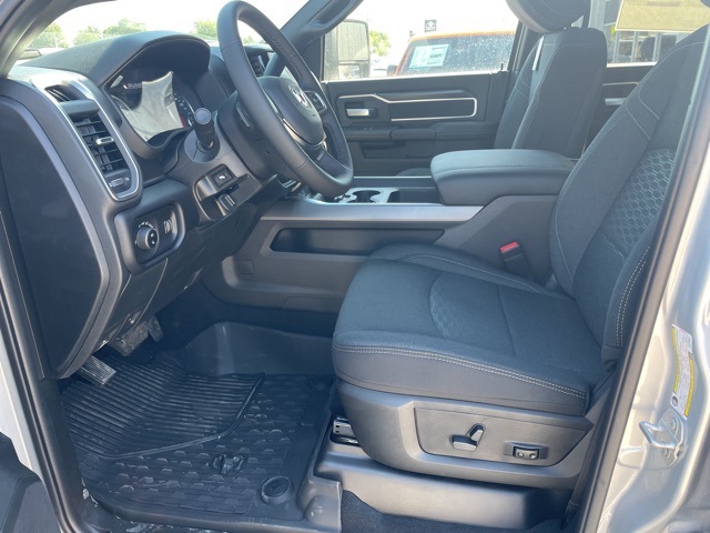 2026 Ram 3500 Big Horn photo 4