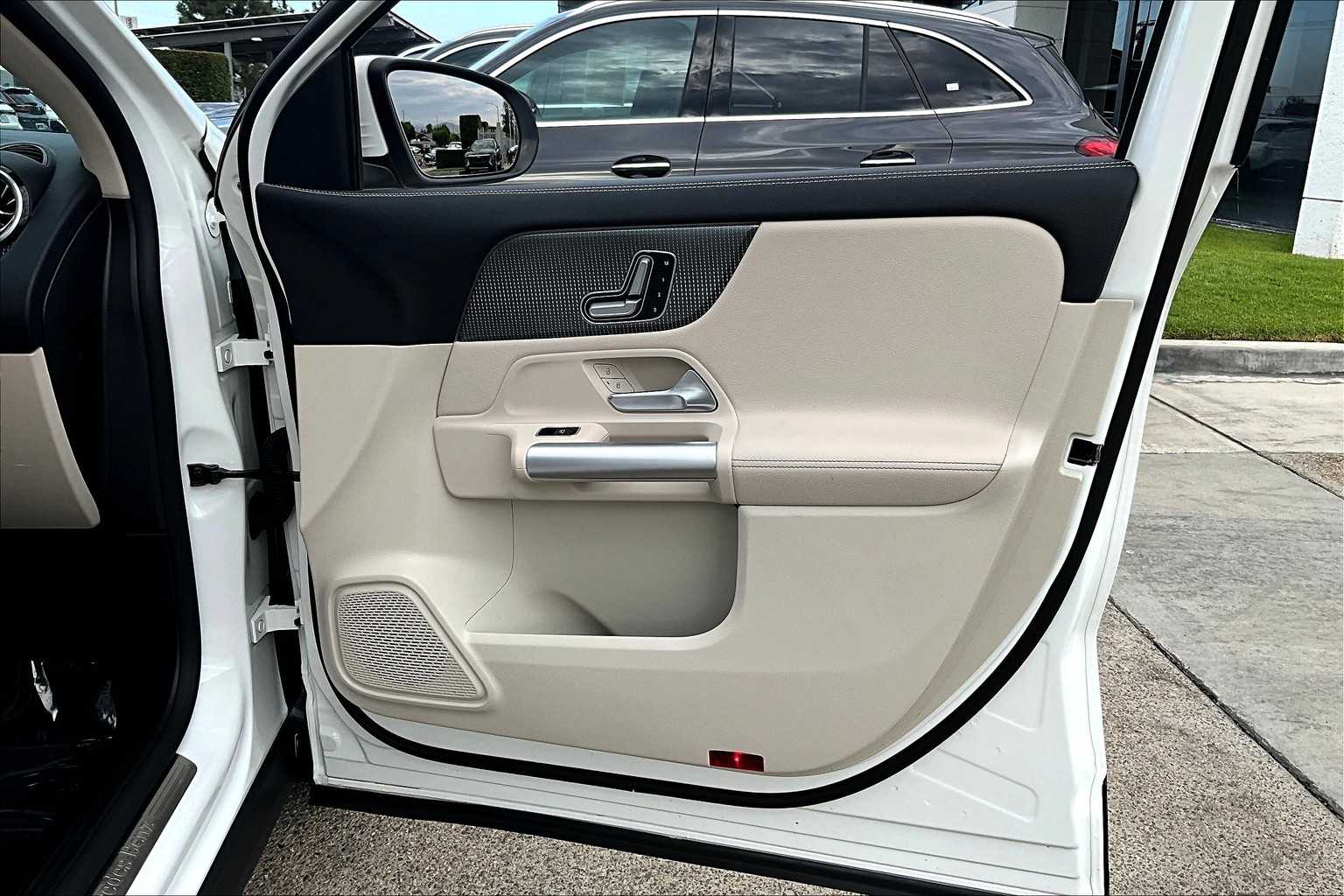 2023 Mercedes Benz GLA 250 photo 22