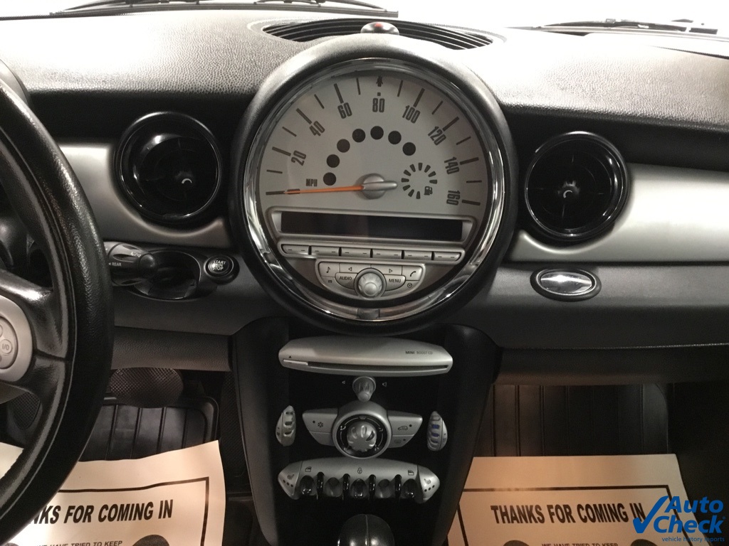 2010 Mini Clubman Base photo 32