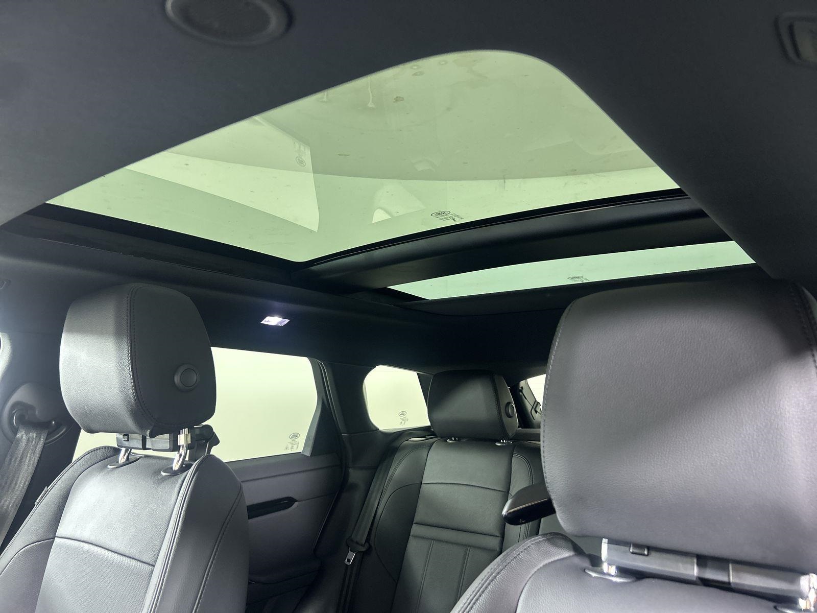 2026 Land Rover Range Rover Evoque S photo 9