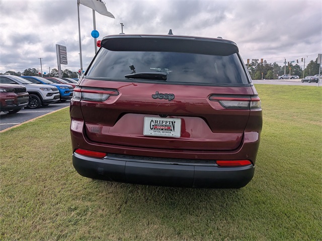 2025 Jeep Grand Cherokee Altitude X photo 4