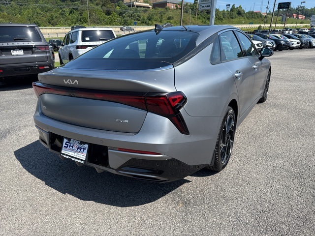 2025 Kia K5 GT-Line photo 3