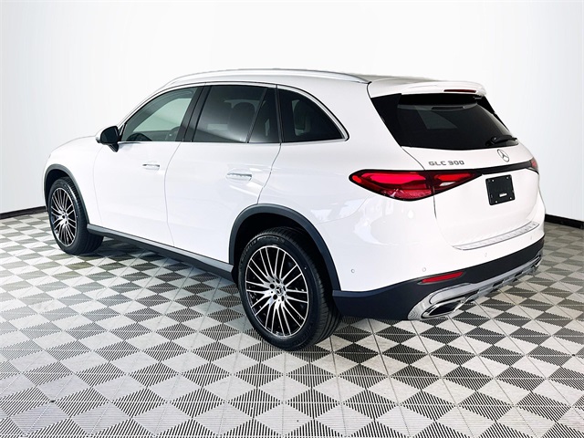 2026 Mercedes Benz GLC 300 photo 3