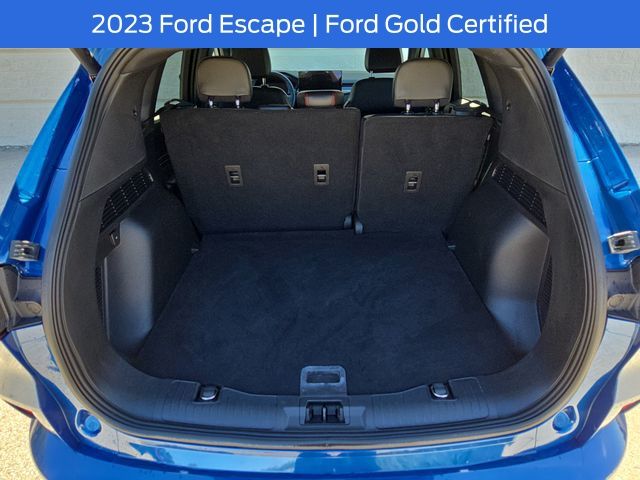 2023 Ford Escape ST-Line photo 27