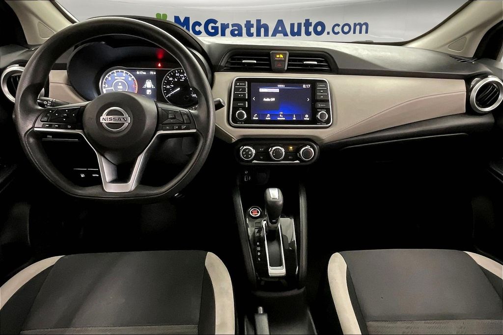 2021 Nissan Versa 1.6 SV photo 15