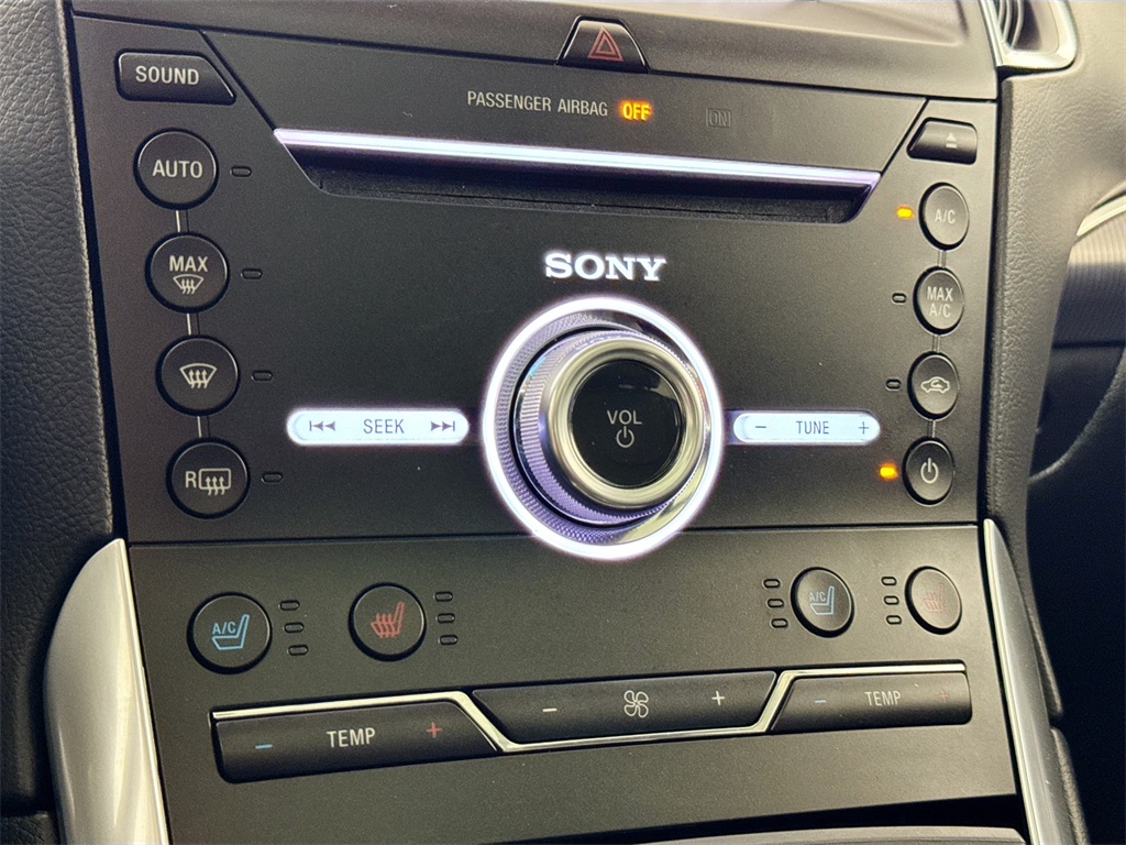 2018 Ford Edge Titanium photo 32