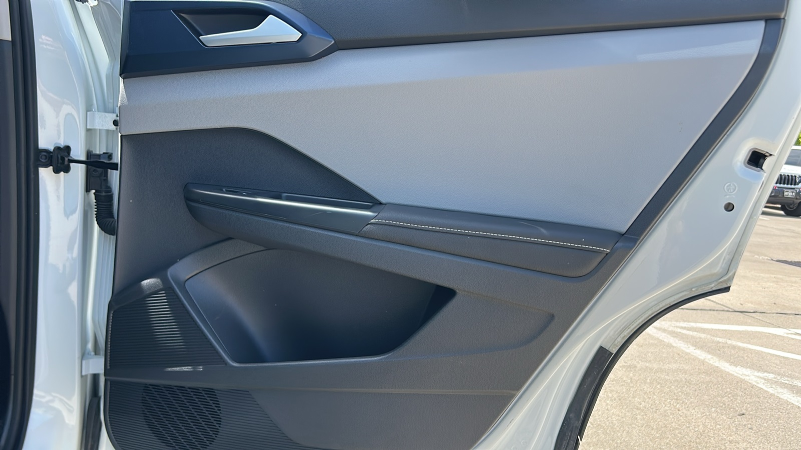 2024 Volkswagen Taos SE photo 19
