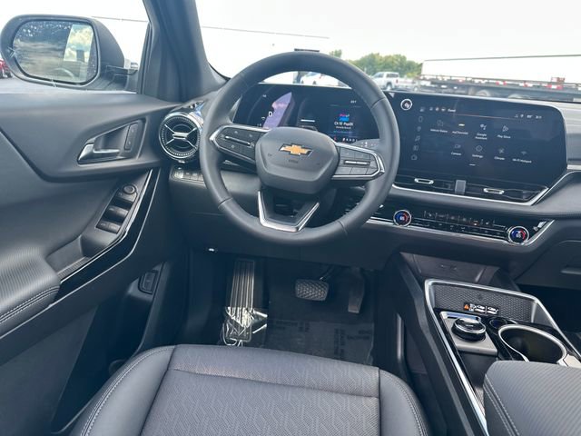 2026 Chevrolet Equinox LT photo 9