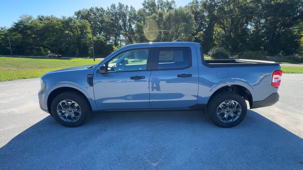 2025 Ford Maverick XLT photo 4