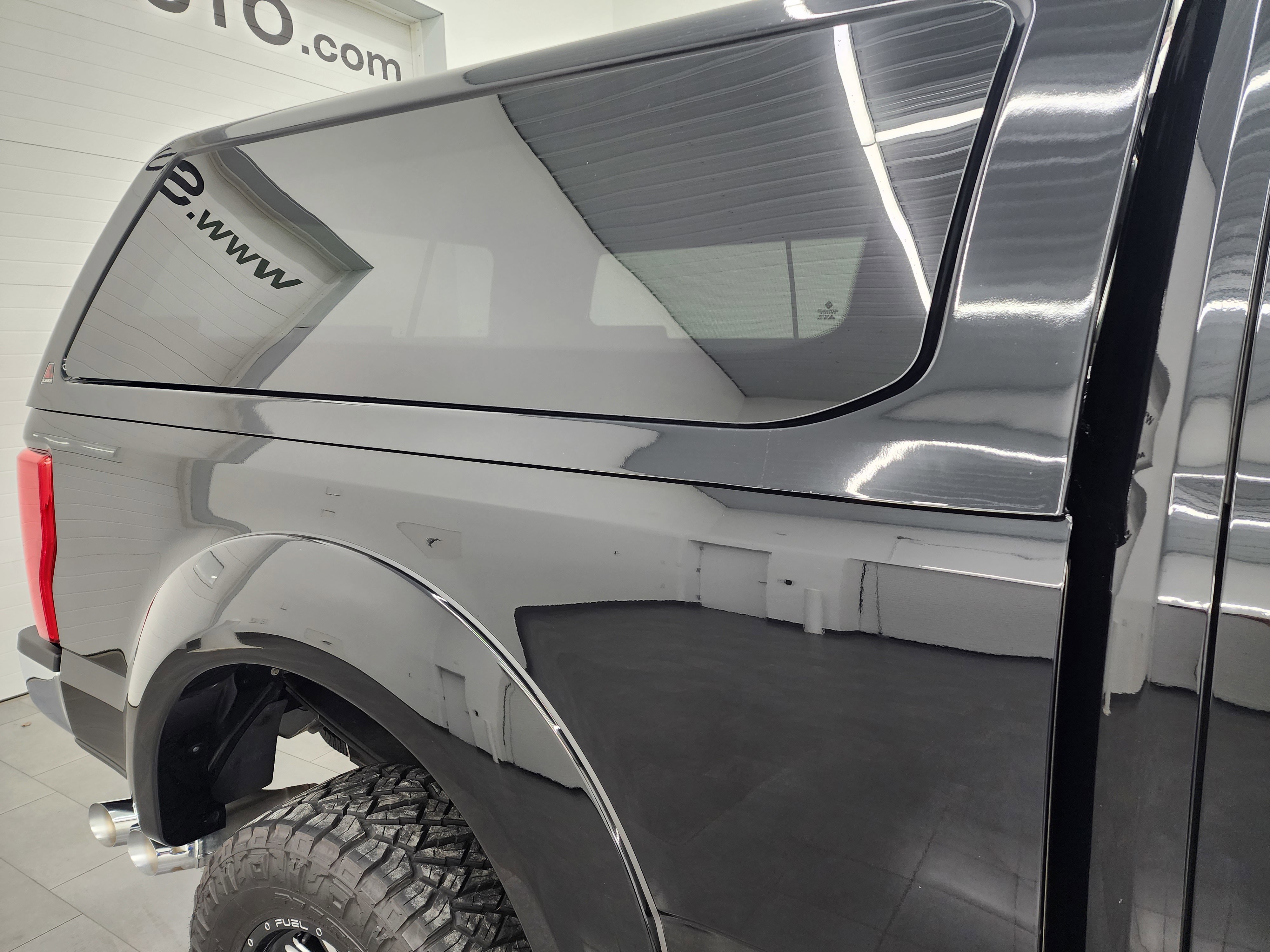 2017 Ford F-250 Lariat photo 4