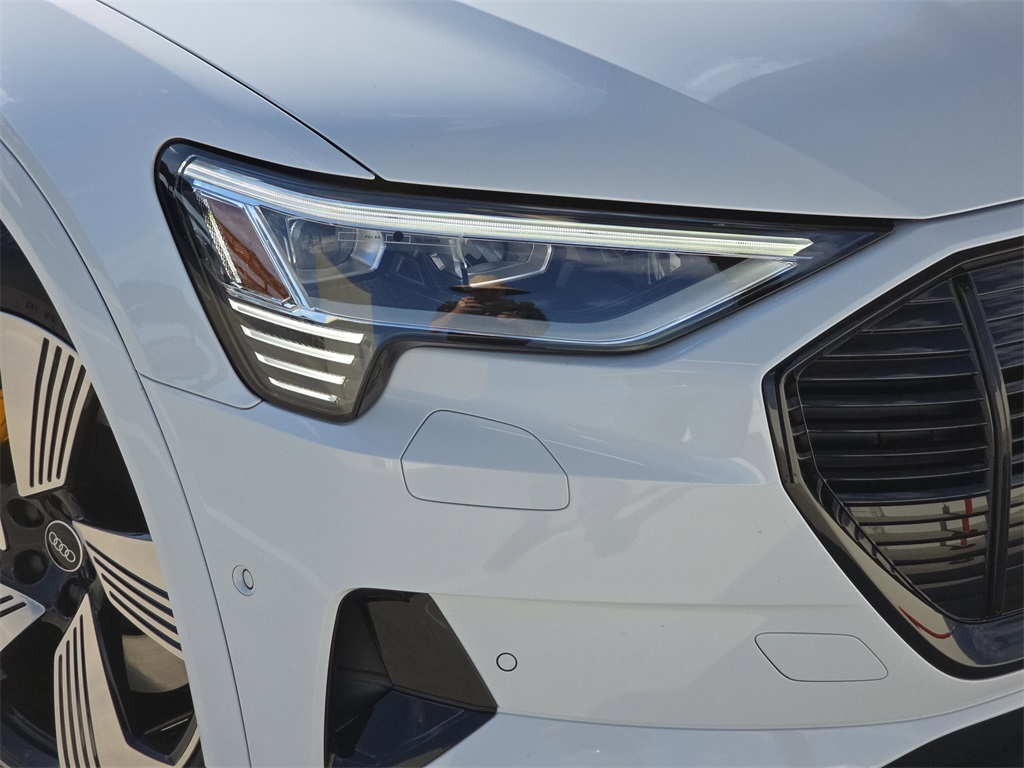 2023 Audi e-tron Premium Plus photo 28