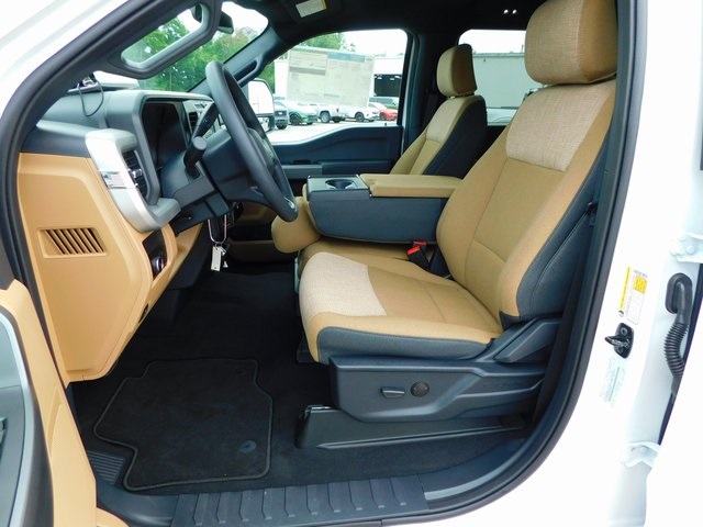 2025 Ford F-350 XLT photo 18