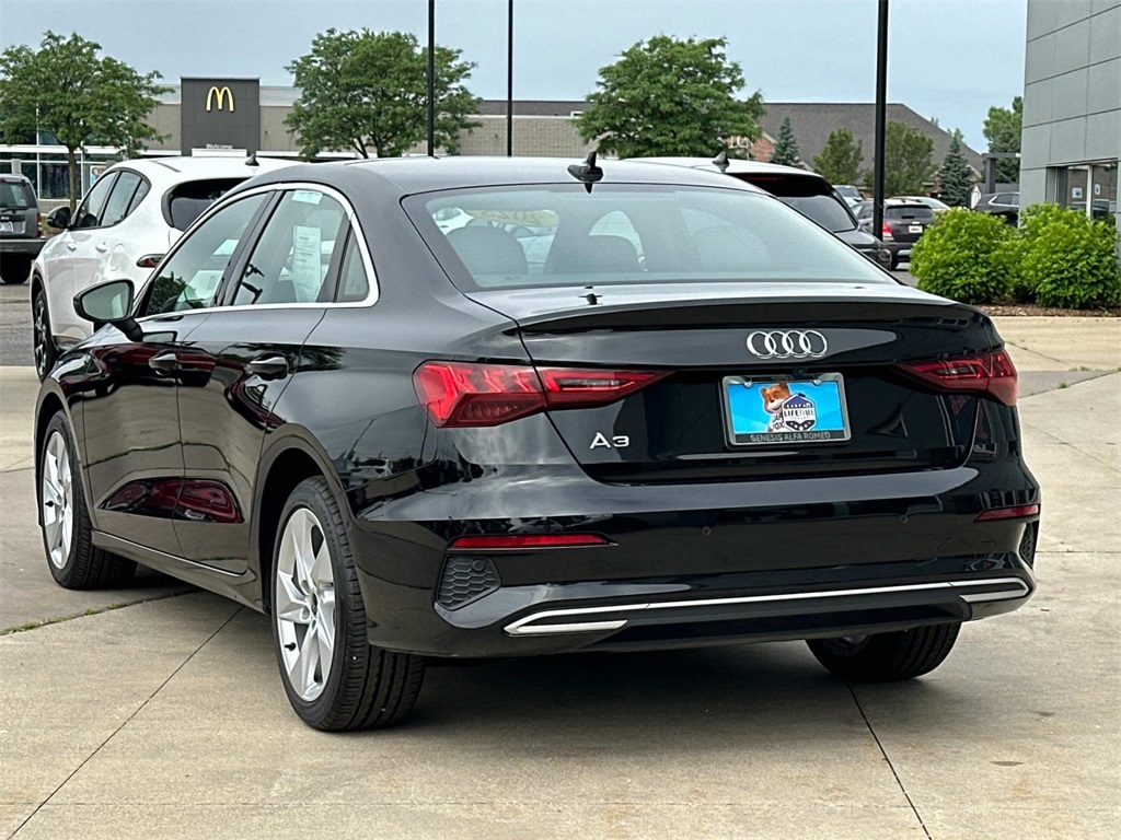 2023 Audi A3 Premium 40 TFSI photo 2