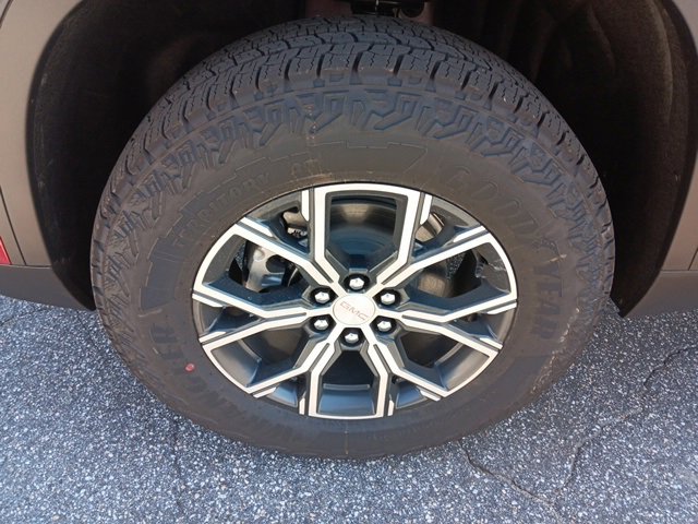 2025 Gmc Acadia AT4 photo 5