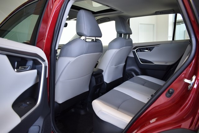 2024 Toyota RAV4 Hybrid Limited photo 13