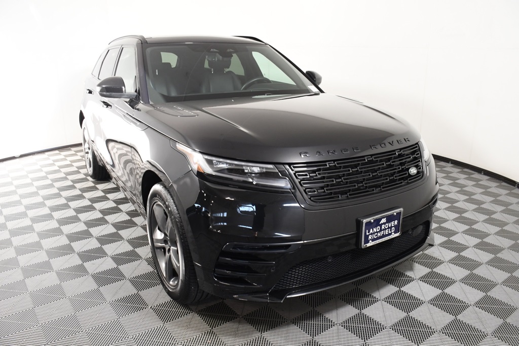 2025 Land Rover Range Rover Velar SE photo 8