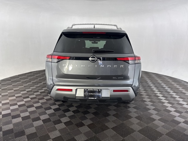 2024 Nissan Pathfinder SL photo 4
