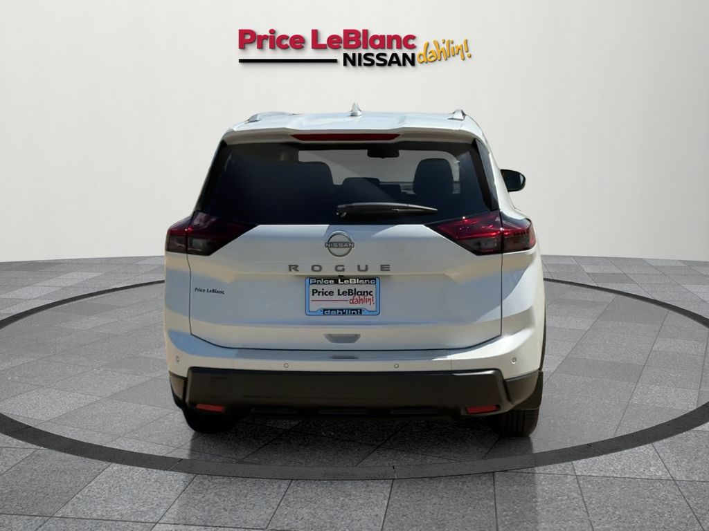 2026 Nissan Rogue SV photo 4