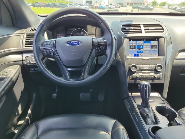 2019 Ford Explorer XLT photo 10
