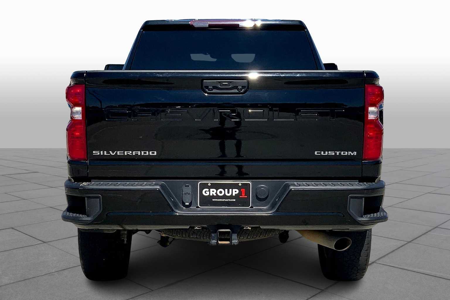 2023 Chevrolet Silverado 2500HD Custom photo 4