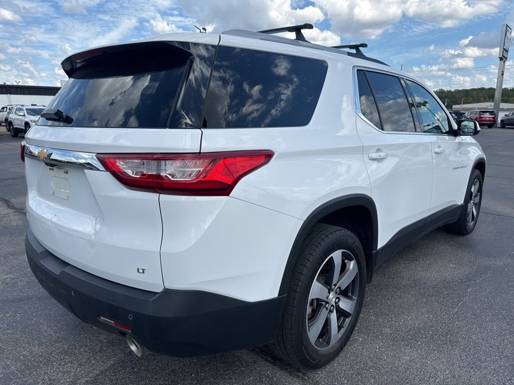 2018 Chevrolet Traverse Leather photo 2