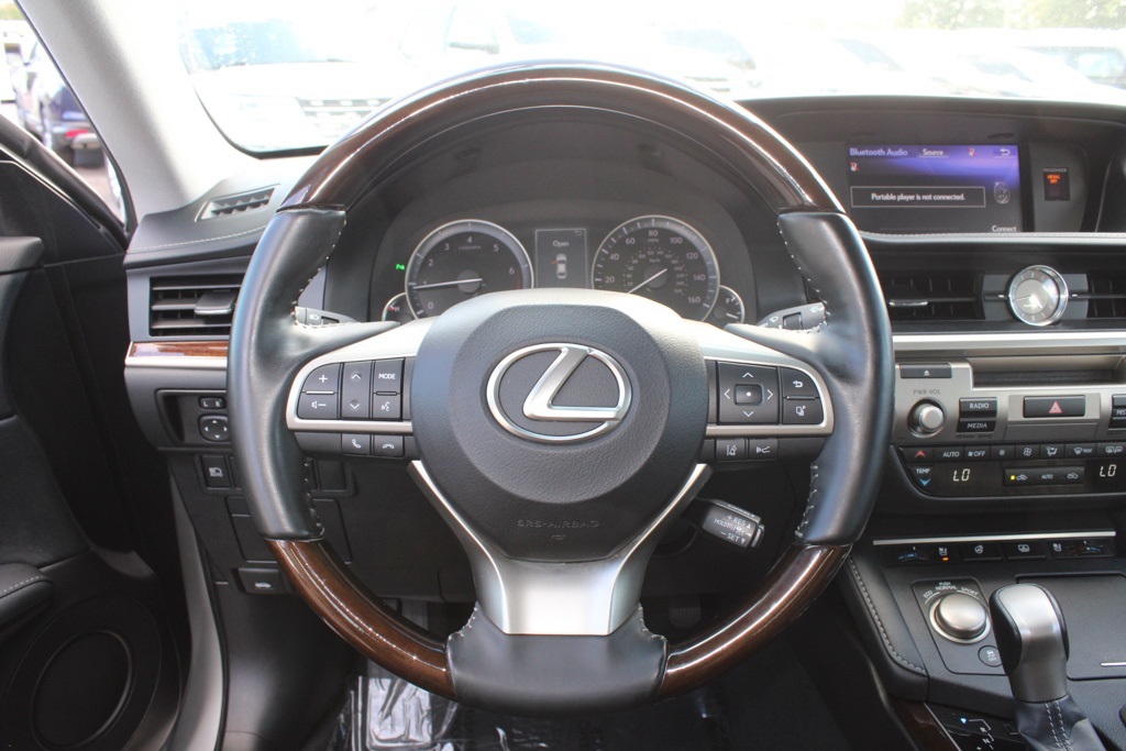 2018 Lexus ES 350 photo 16