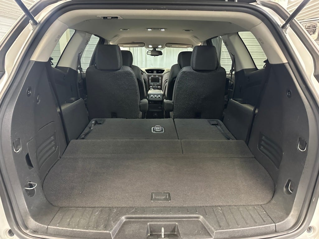 2017 Chevrolet Traverse 1LT photo 23