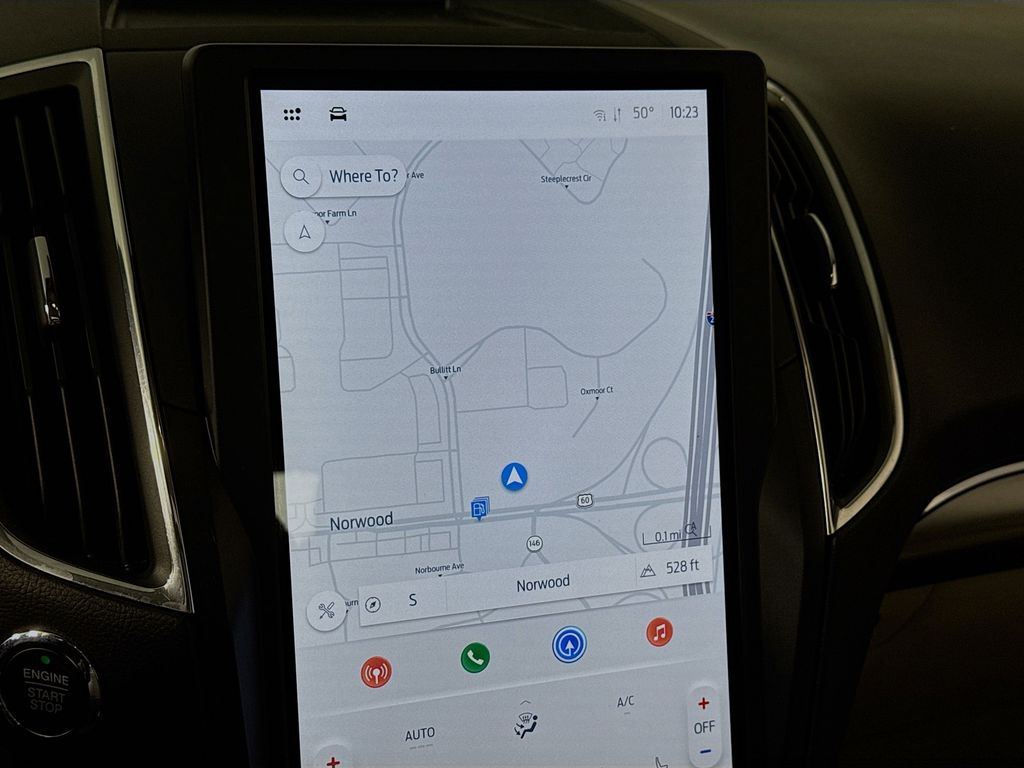 2022 Ford Edge Titanium photo 3