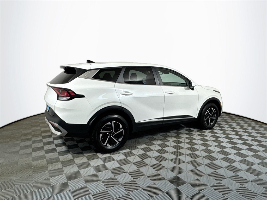 2023 Kia Sportage Hybrid LX photo 11
