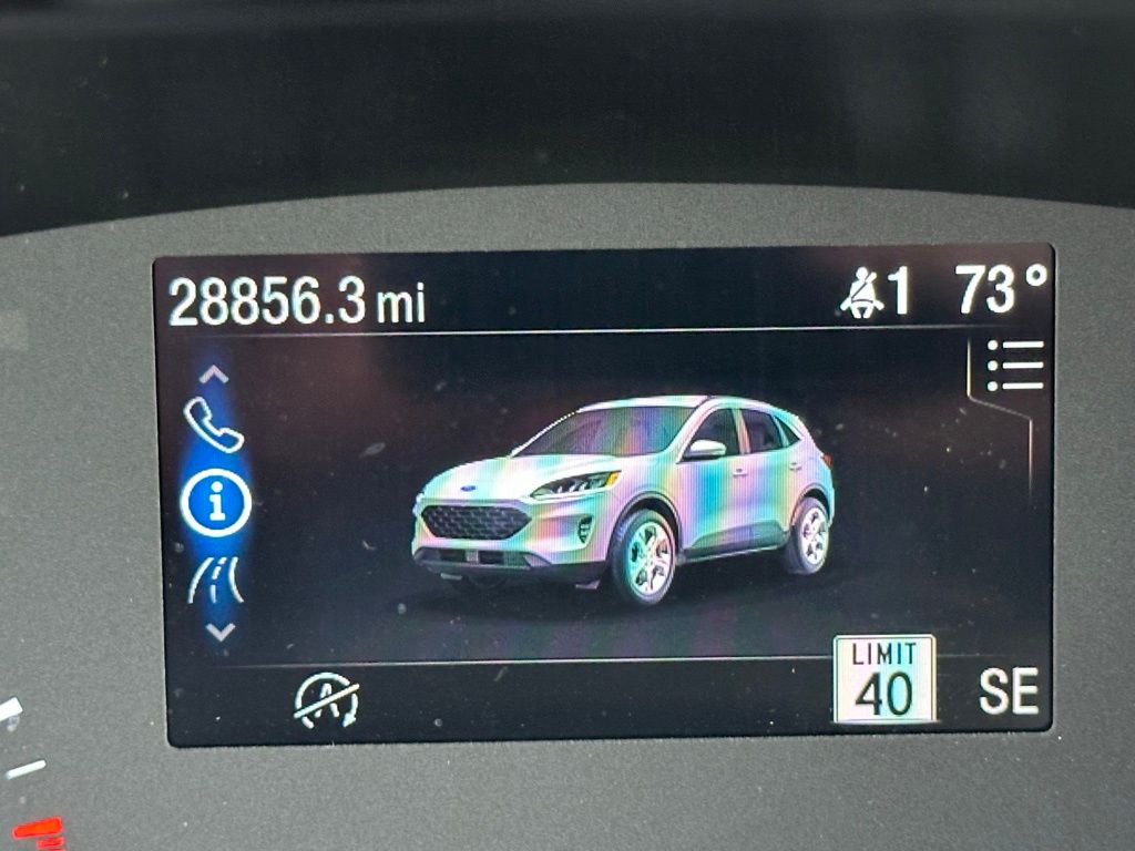 2022 Ford Escape SEL photo 14