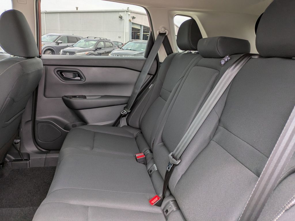 2026 Nissan Rogue S photo 12