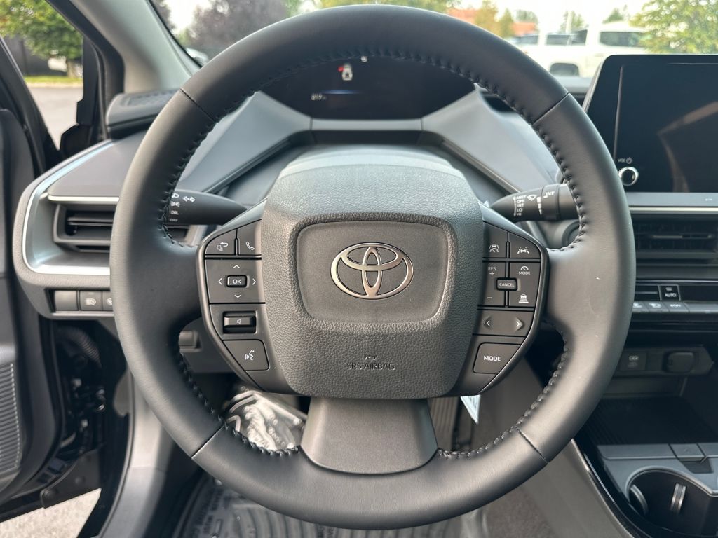 2026 Toyota Prius LE photo 18