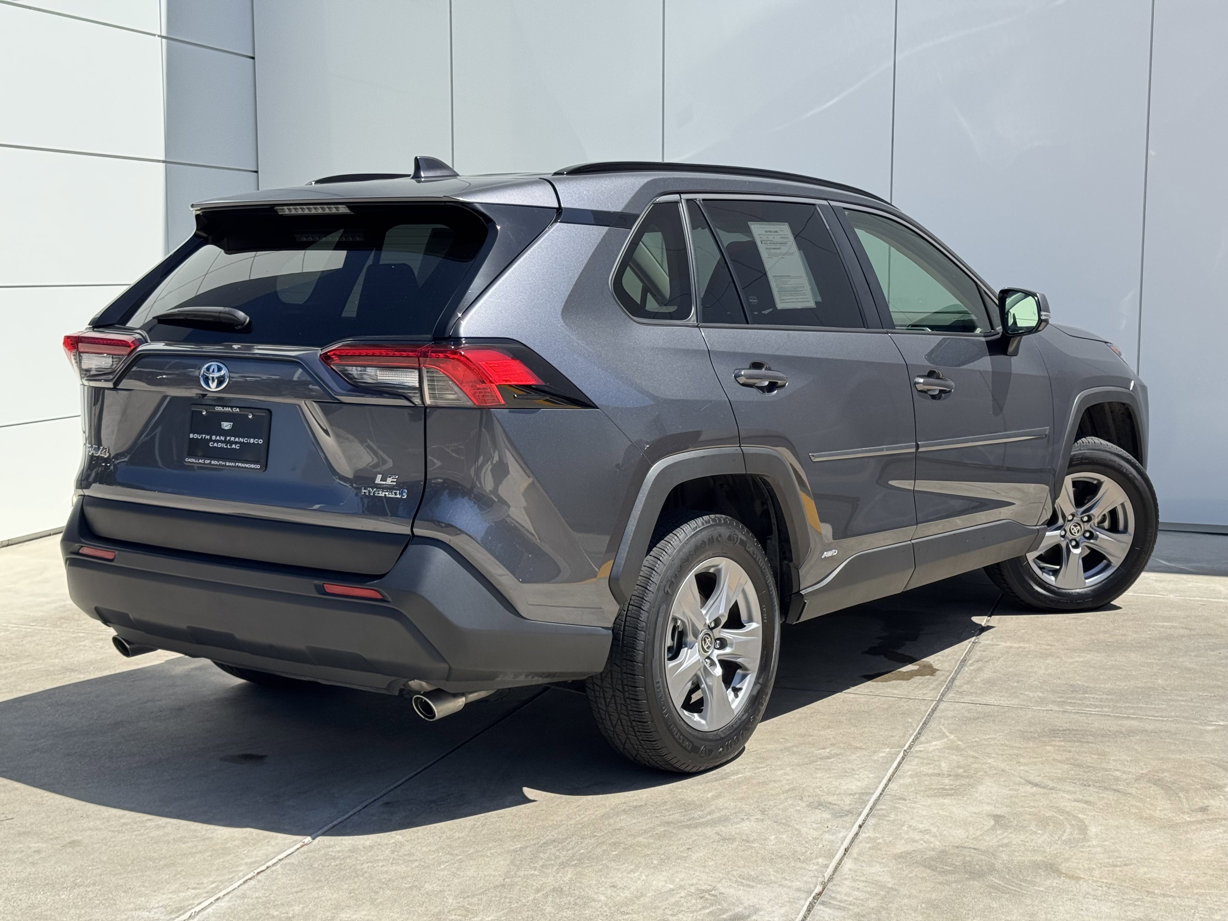 2022 Toyota RAV4 Hybrid LE photo 7