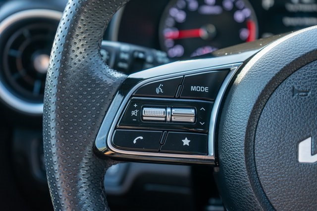 2023 Kia Forte GT-Line photo 12