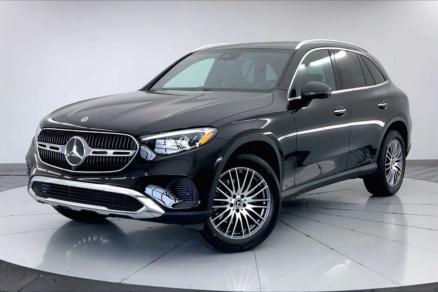 2026 Mercedes-Benz GLC