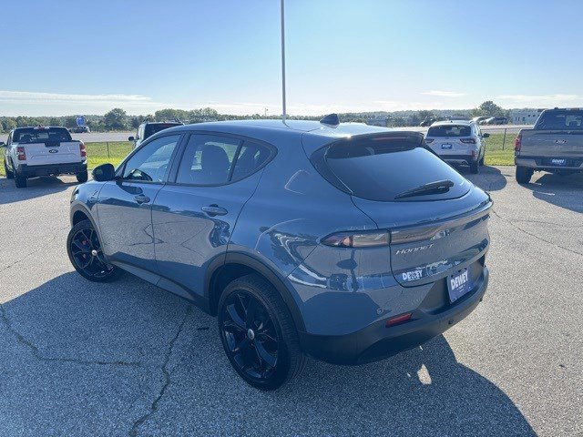 2024 Dodge Hornet GT photo 4
