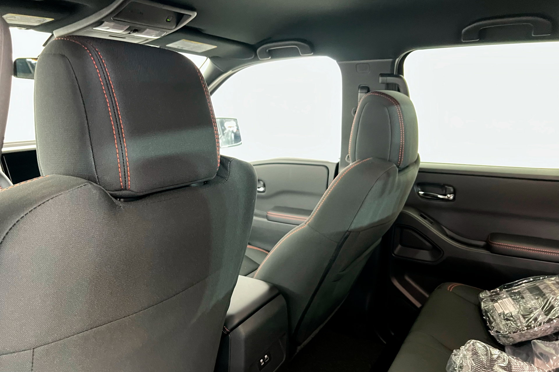 2025 Nissan Frontier PRO-4X photo 18