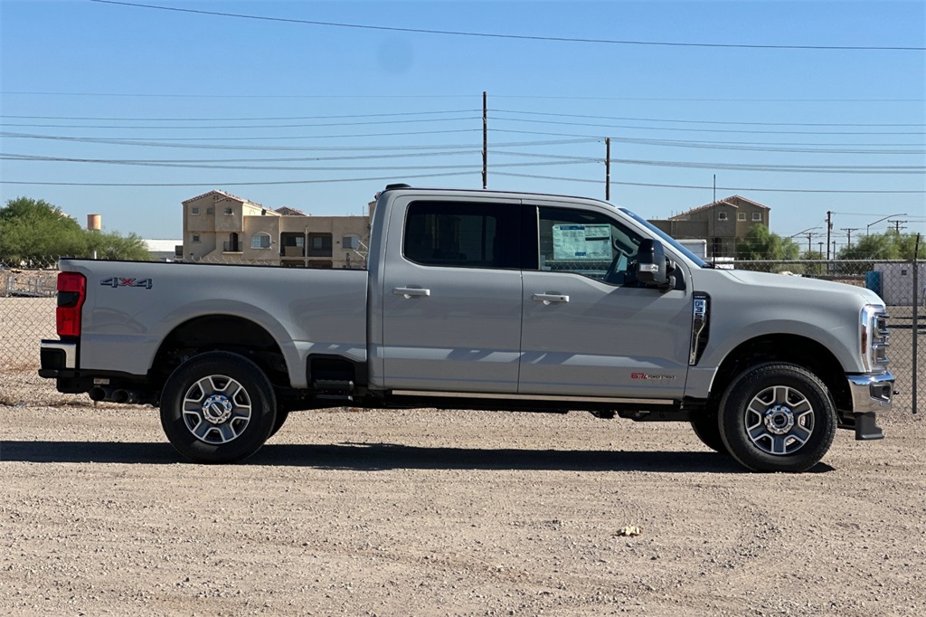 2025 Ford F-350 photo 3