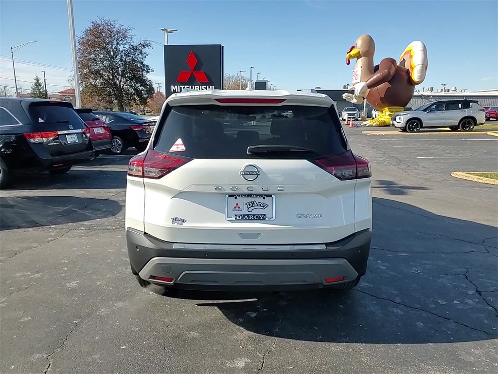 2023 Nissan Rogue SV photo 4