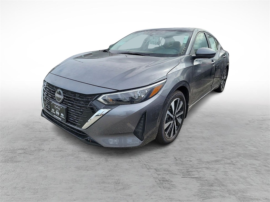 2025 Nissan Sentra SV photo 3