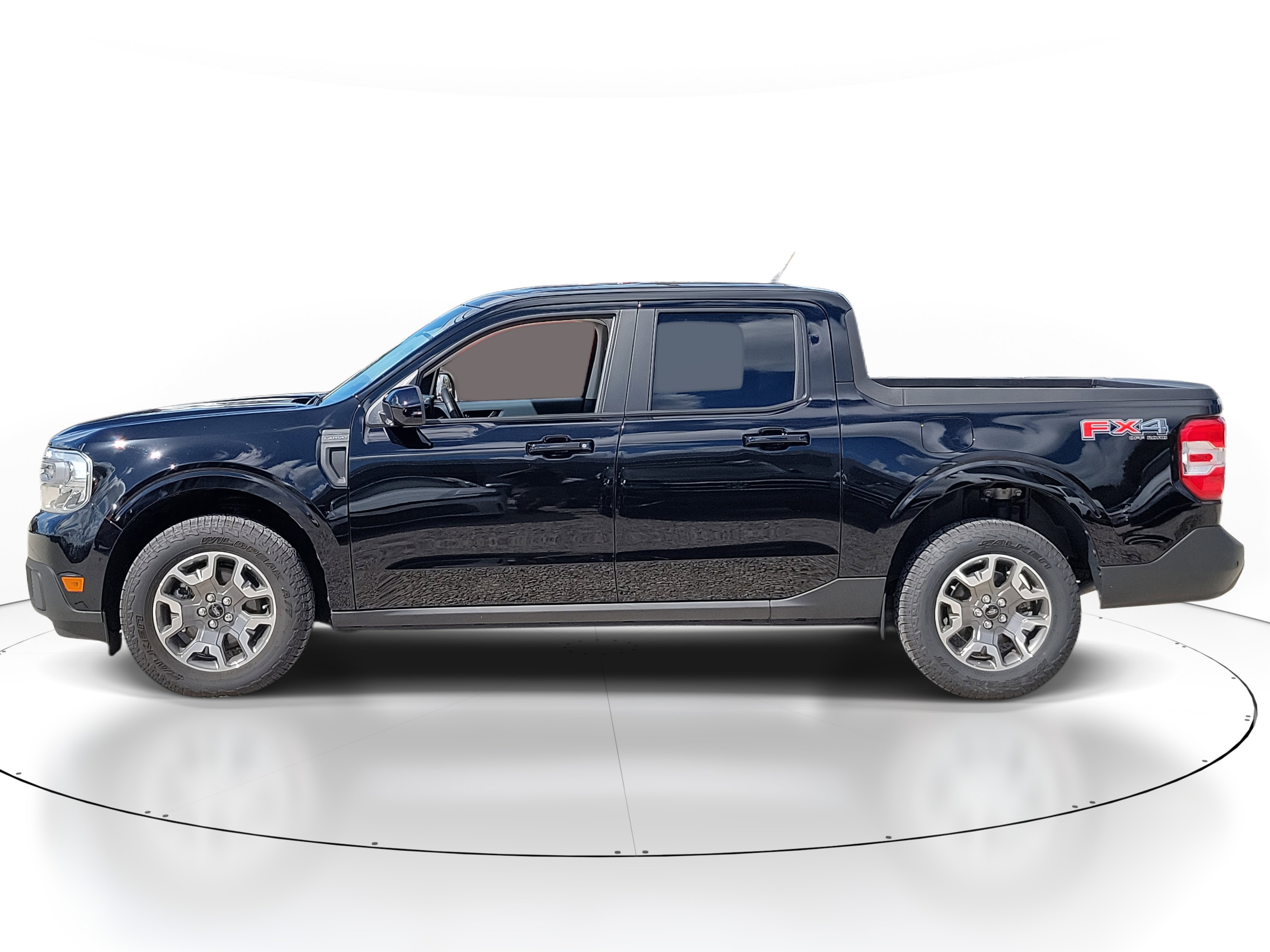 2024 Ford Maverick Lariat photo 2