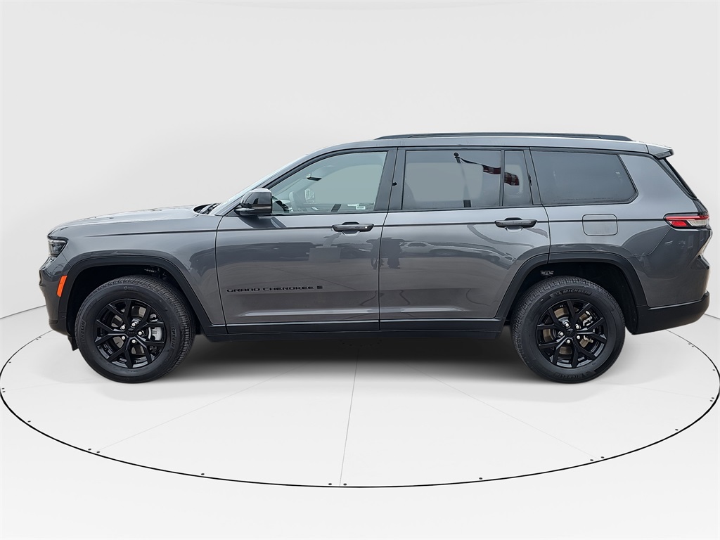 2024 Jeep Grand Cherokee Altitude photo 6