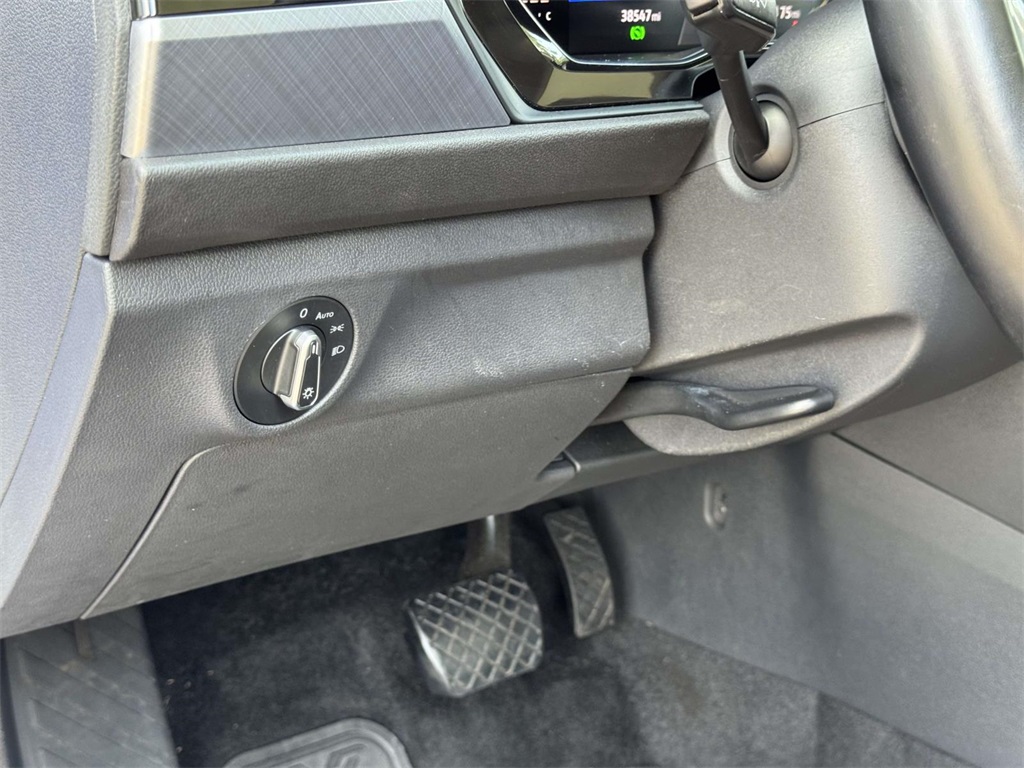 2023 Volkswagen Jetta 1.5T SE photo 28