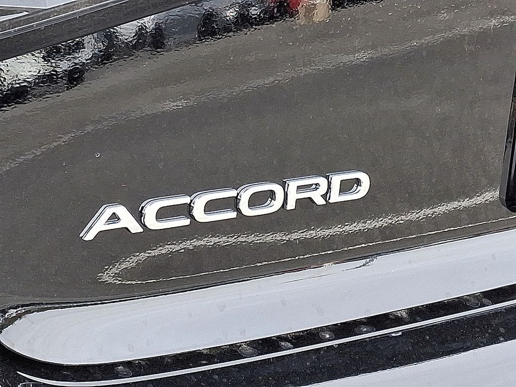 2025 Honda Accord Hybrid Touring photo 5