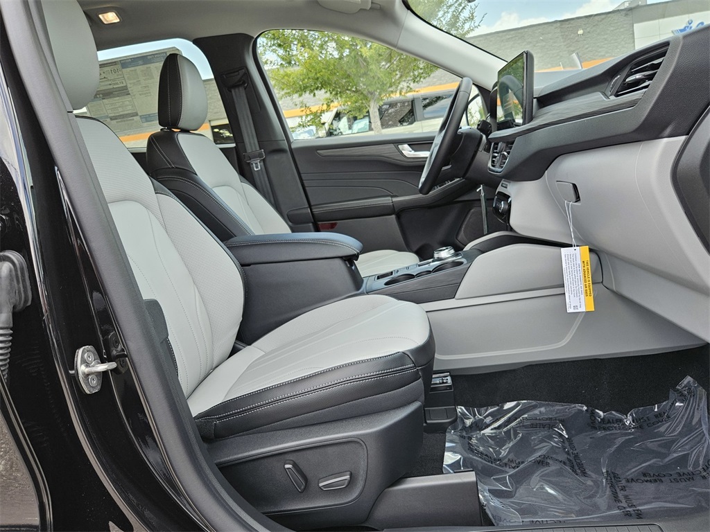 2025 Ford Escape Plug-In Hybrid photo 33