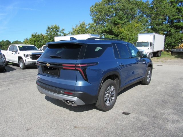 2025 Chevrolet Traverse photo 5