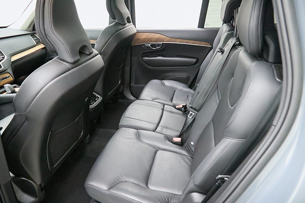 2023 VOLVO XC90 - Image 20