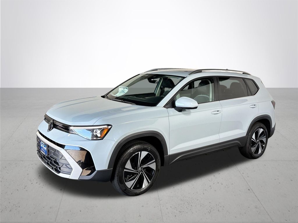 2025 Volkswagen Taos SE photo 2